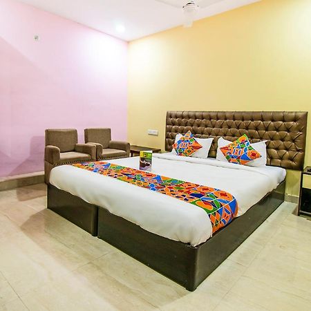 Hotel Sarweshwary Varanasi Ngoại thất bức ảnh
